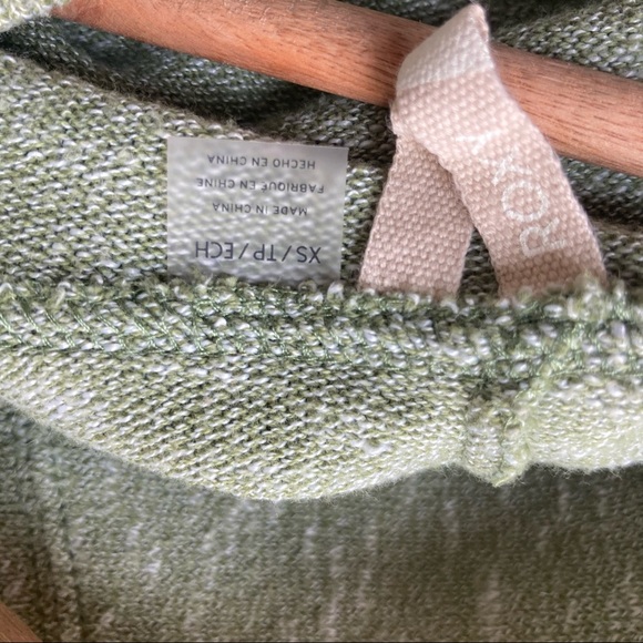 Roxy - Picture 6 of 6